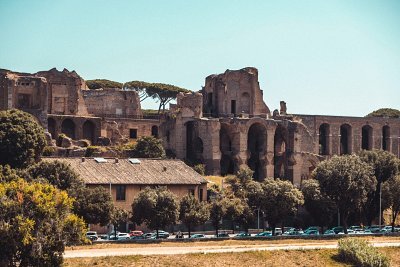 moritz-kindler-9Z_r7AGMyLo-unsplash