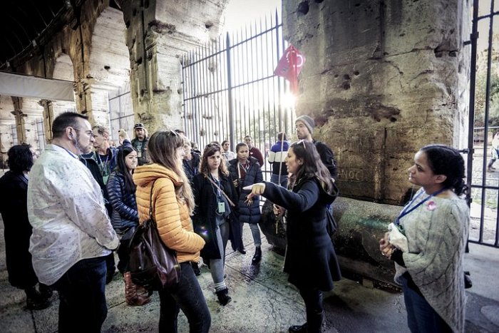 Visite guidée de la Rome antique : Colisée, Forum et Palatin - Prise en charge