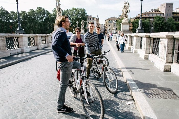 Rome E-Bike Tour – Premium Small Group with Local Guide