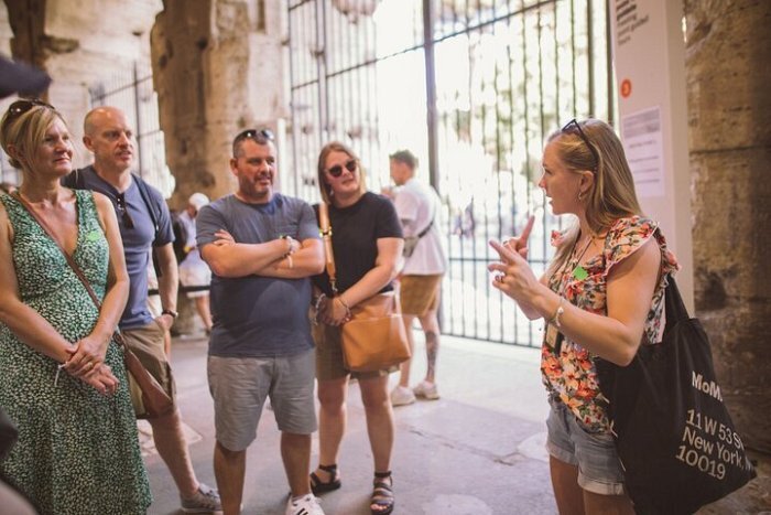 Ancient Rome Full Day Tour: Colosseum and Exclusive SUPER Sites